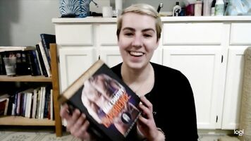 Femdom año nuevo Resoluciones para Maricas y Castidad Jaula Unboxing